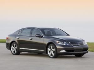 Lexus LS600h L Pebble Beach Edition